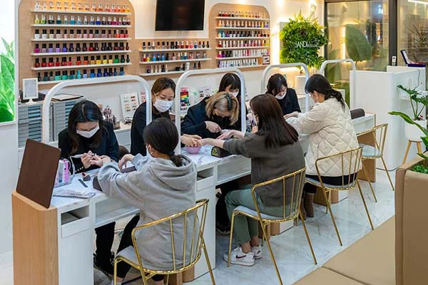 Mở Tiệm Nail Tại Bình Dương Cần Chuẩn Bị Những Gì? Kinh Nghiệm Khởi Nghiệp Hiệu Quả Cho Người Mới